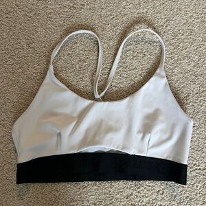 Women’s sports bra